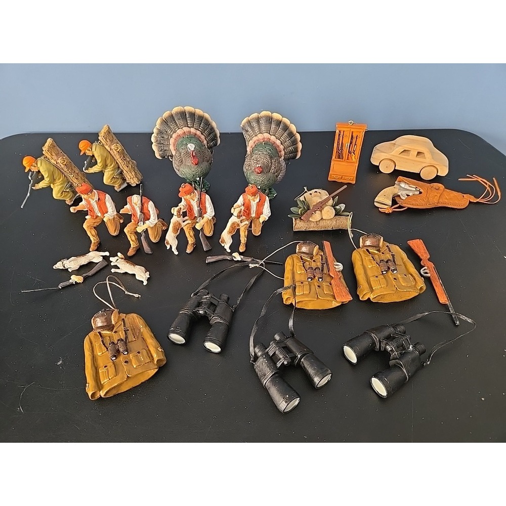 Vintage Large Lot Woodland Hunting Cabin Themed  Christmas Tree Ornaments Read!